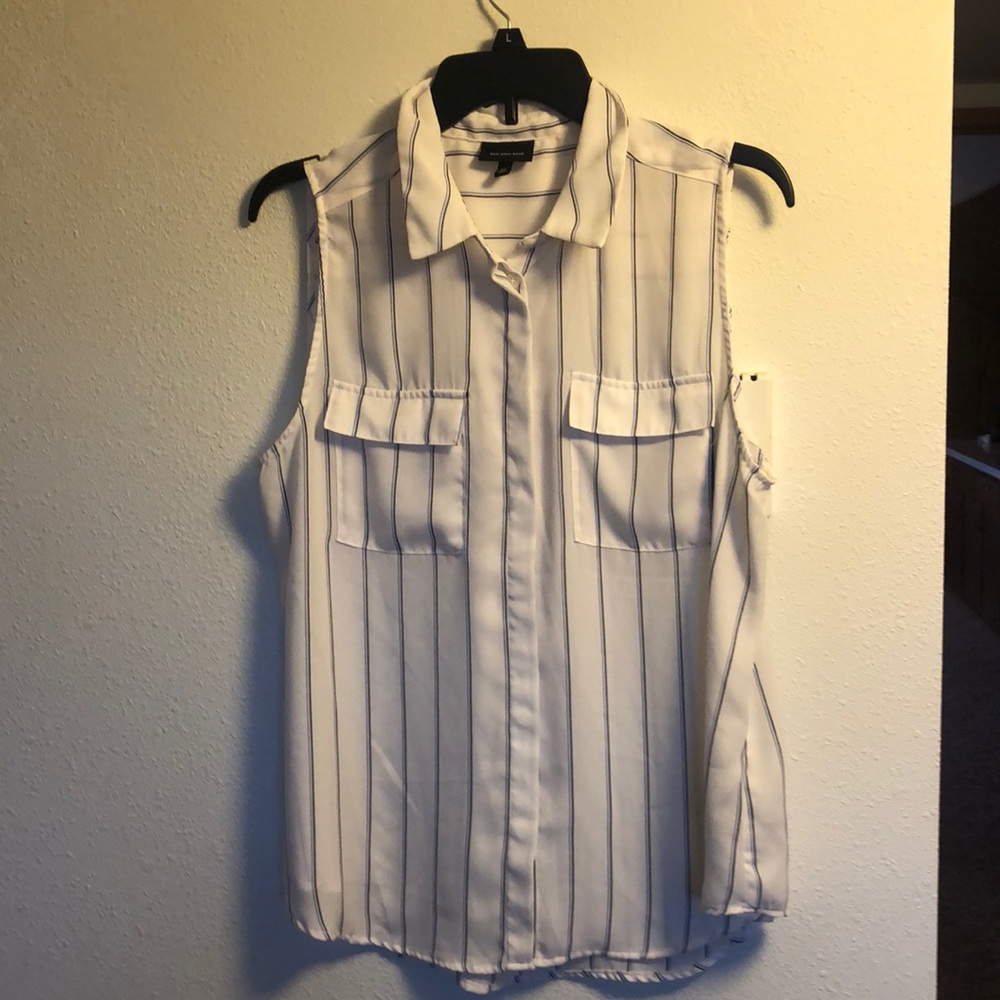 White blouse w/ black & blue pin stripes